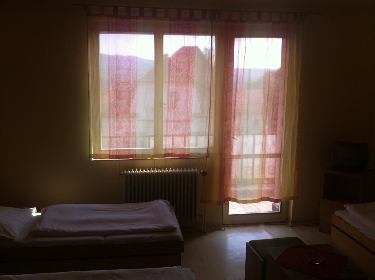 Hotel Belohlavek Holoubkov Екстериор снимка